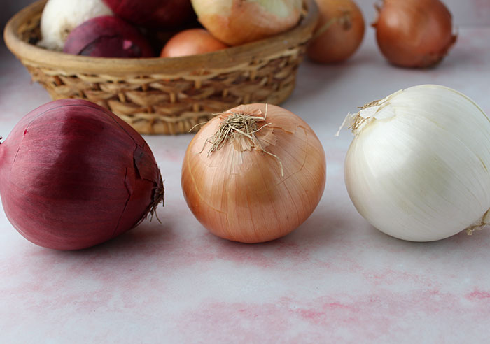 Onion Nutrition, Benefits of a Common Culinary Vegetable